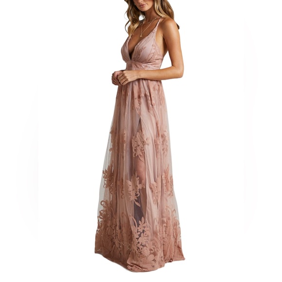 Showpo. Dresses & Skirts - SHOWPO PROMENADE MAXI DRESS, Blush, size 10